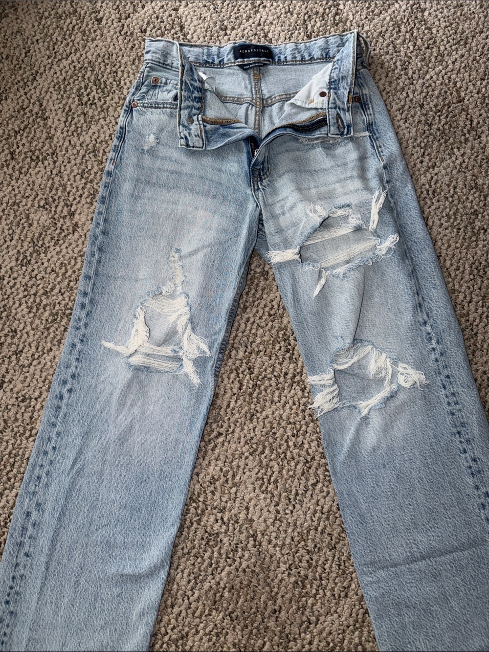 Aeropostale Light Blue Distressed Straight Leg Jeans